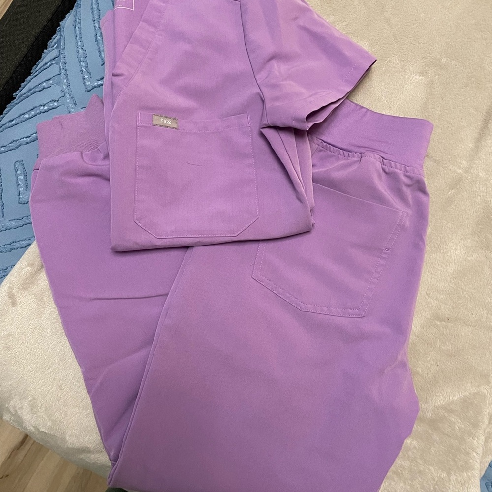 Figs Scrub Set